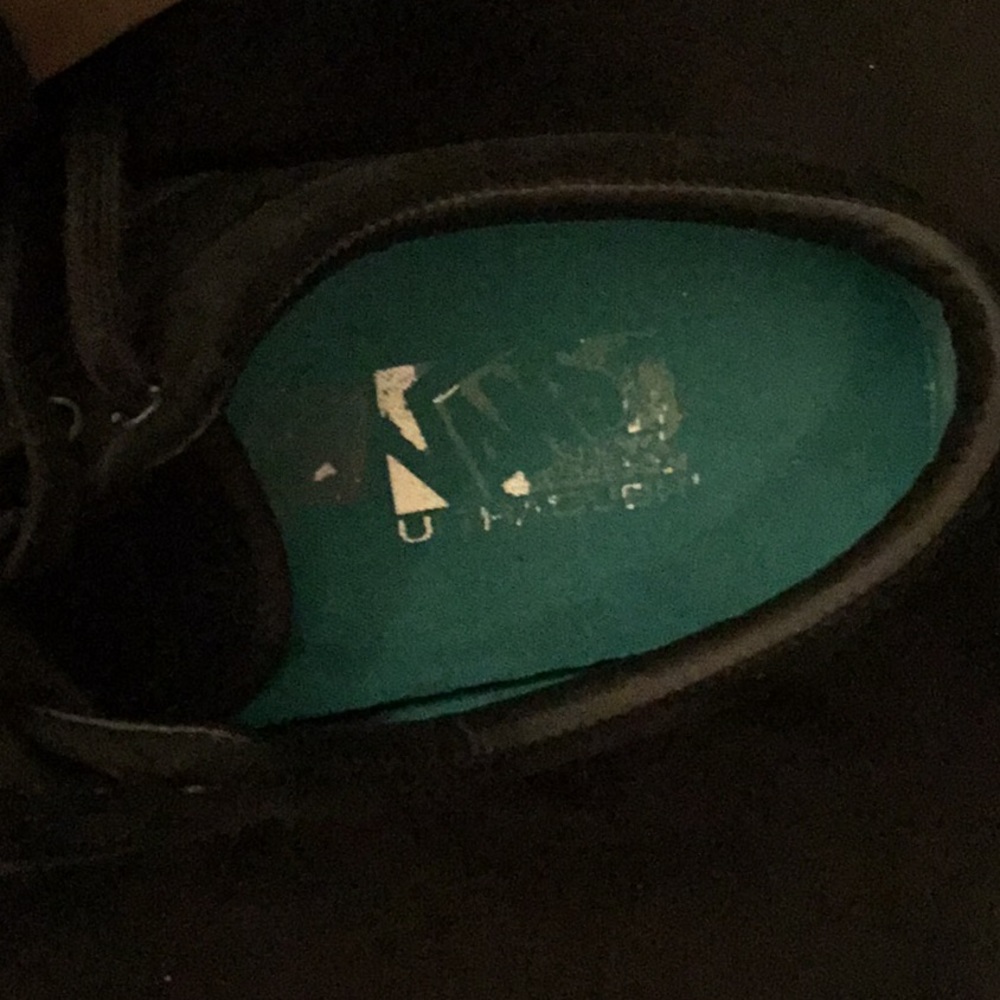 Vans black suede size 11 Ultra Cush soles - Picture 4 of 8
